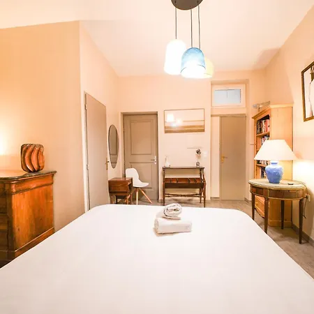 Appartement Le Boudoir, Spacieux T2, Centre Historique