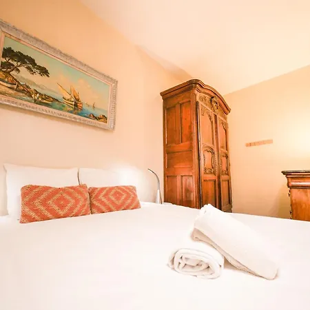 Appartement Le Boudoir, Spacieux T2, Centre Historique *