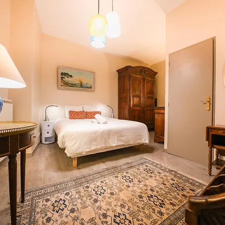 Le Boudoir, Spacieux T2, Centre Historique * Монпелье